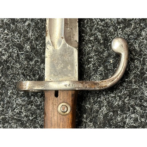 3153 - WW1 Italian Verletti Bayonet, officially shortened for WW1, with single edged fullered blade 300mm i... 