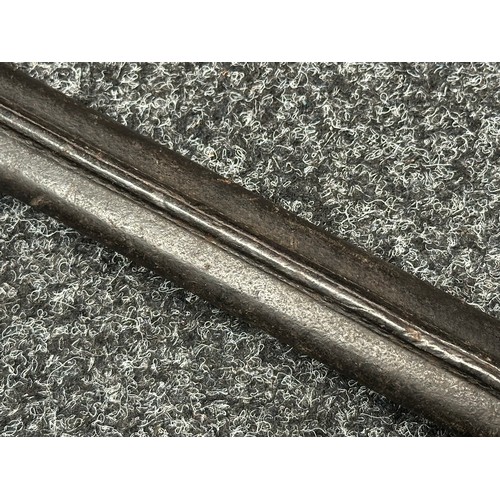 3158 - WW1 British 1907 Pattern bayonet with single edged fullered blade 433mm in length, maker marked and ... 