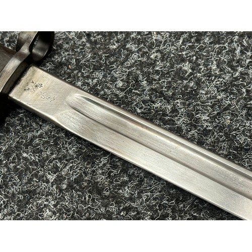 3159 - WW1 British P13 Bayonet with later modifications. Single edged fullered blade 430mm in length, maker... 