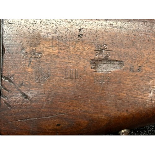 3169 - WW1 Canadian Trench Art Rifle Butt Inkwell. Butt is a 1914 Canadian Ross MKIII Rifle. Inlaid with a ... 