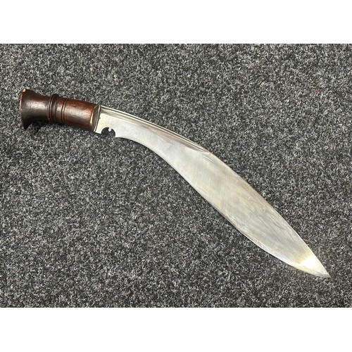 3170 - WW1 Gurhka Kukri Knife with single edged blade with two fullers 370mm in length. Wooden grip. Overal... 