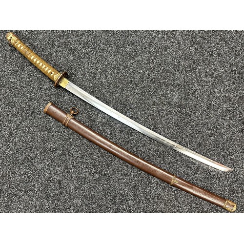 3190 - WW2 Imperial Japanese Army Officers Shin Gunto Sword with single edged blade 692mm in length. Signed... 