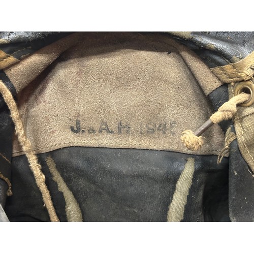 3207 - WW2 British Bergan Rucksack in green webbing, dated 1945. Complete with all straps and working zip f... 