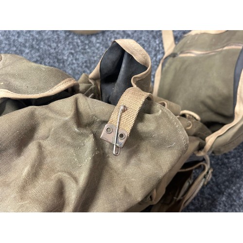 3207 - WW2 British Bergan Rucksack in green webbing, dated 1945. Complete with all straps and working zip f... 