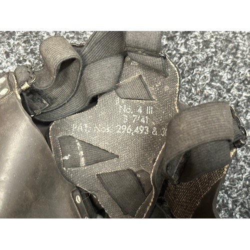 3215 - WW2 British Army Respirator, maker marked and dated to the facemask 