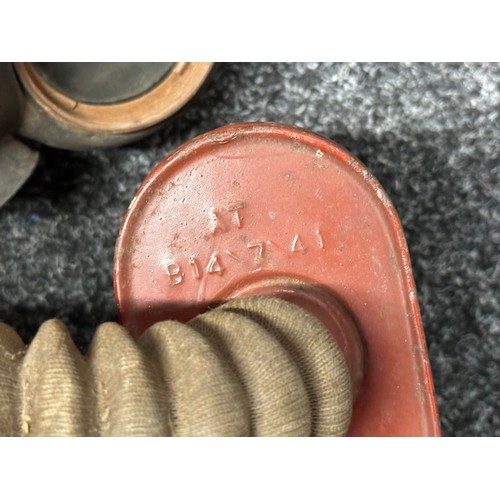 3215 - WW2 British Army Respirator, maker marked and dated to the facemask 