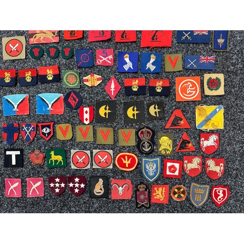 3224 - WW2 British & Commonwealth Army Cloth Formation Signs and some later postwar issue formation signs. ... 