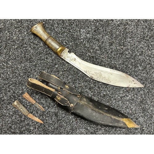 3234 - WW2 British Gurkha Kukri knife with single edged blade 270mm in length die stamped 