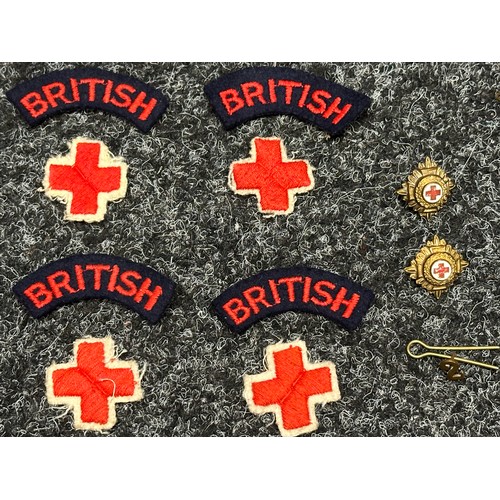 3254 - WW2 British Red Cross shoulder straps with Officers rank pips and Derbyshire titles, brass and cloth... 