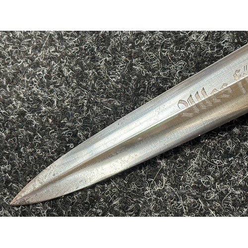 3264 - WW2 Third Reich SA Deinstdolch 1933 Pattern Dagger with double edged blade 221mm in length, etched m... 