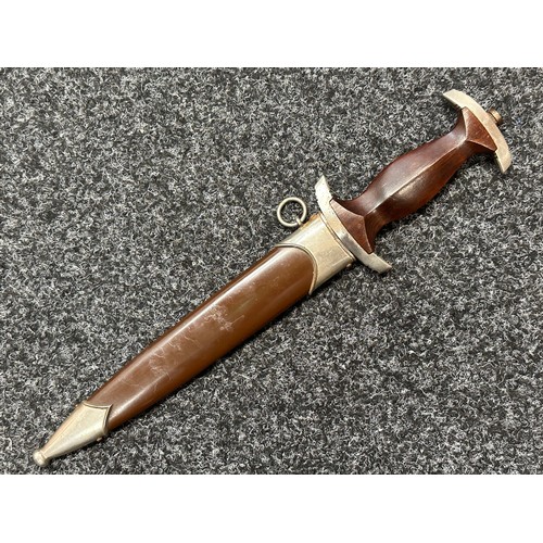 3264 - WW2 Third Reich SA Deinstdolch 1933 Pattern Dagger with double edged blade 221mm in length, etched m... 