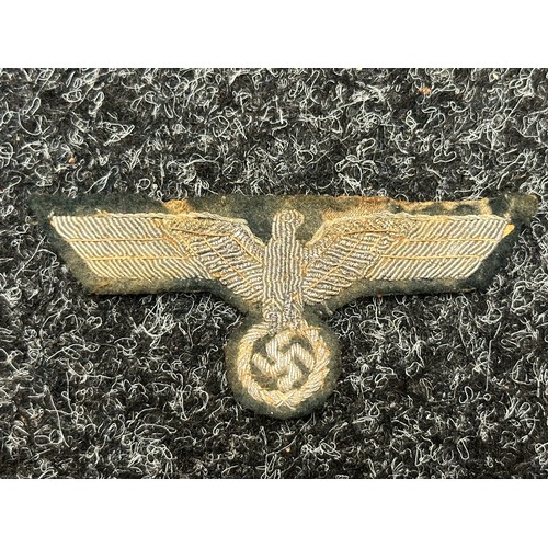 3270 - WW2 Third Reich Heer Officers Breast Eagle, hand embroidered in wire bullion thread on field grey ba... 