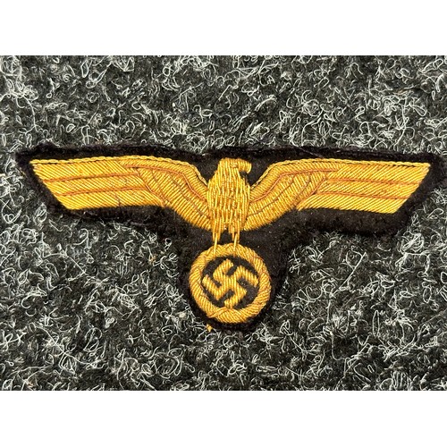 3270 - WW2 Third Reich Heer Officers Breast Eagle, hand embroidered in wire bullion thread on field grey ba... 