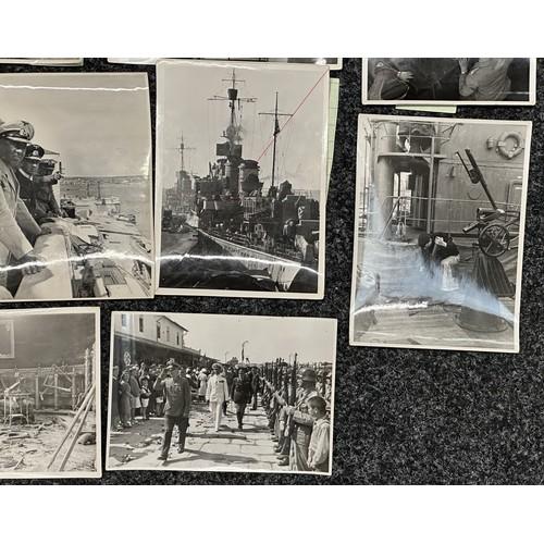 3283 - WW2 Third Reich Press Release Glossy Black and White Photographs. Each measures 175mm x 125mm. Rever... 