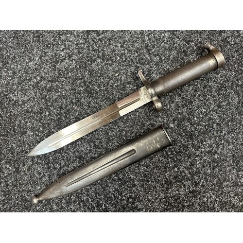 3301 - Swedish M1896 Bayonet for the M1938 Rifle with double edged blade 205mm in length, marked with Crown... 