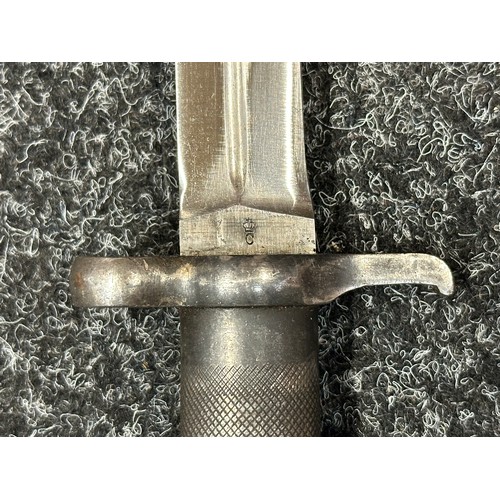 3301 - Swedish M1896 Bayonet for the M1938 Rifle with double edged blade 205mm in length, marked with Crown... 