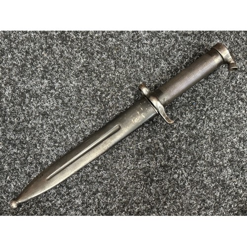 3301 - Swedish M1896 Bayonet for the M1938 Rifle with double edged blade 205mm in length, marked with Crown... 