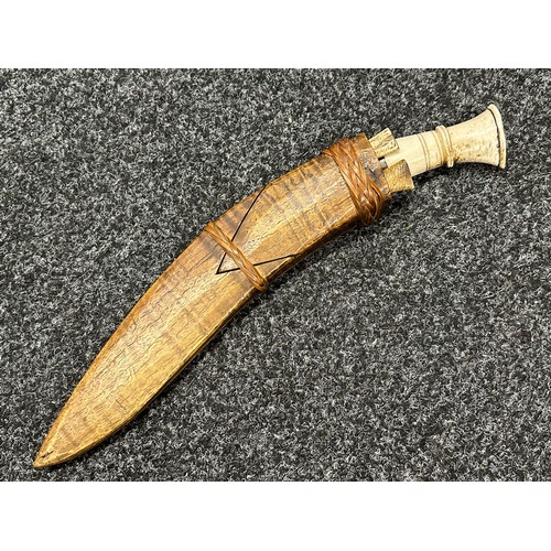 3306 - Kukri knife with single edged blade 285mm in length, Bone grip, overall length 385mm. Complete with ... 