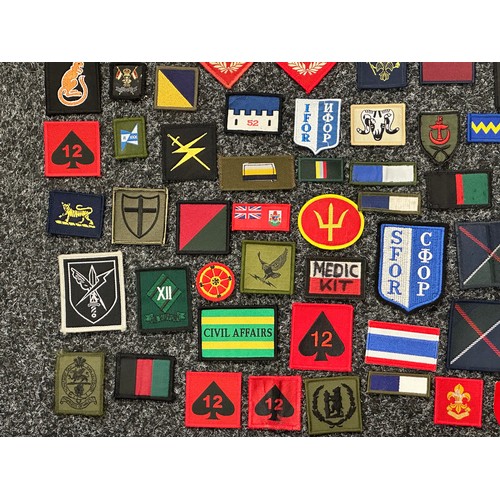 3318 - Post War British Cloth Formation Signs approx 130 examples, some pairs.