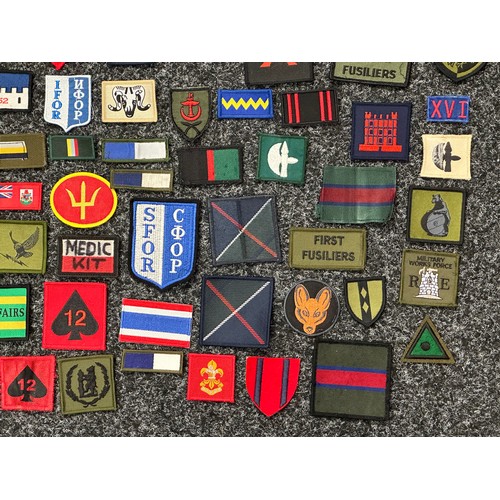 3318 - Post War British Cloth Formation Signs approx 130 examples, some pairs.