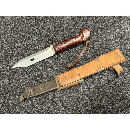 3324 - East German Model 59 AMK Type 1 Bayonet with 146mm long Bowie type blade with slot for use as a wire... 