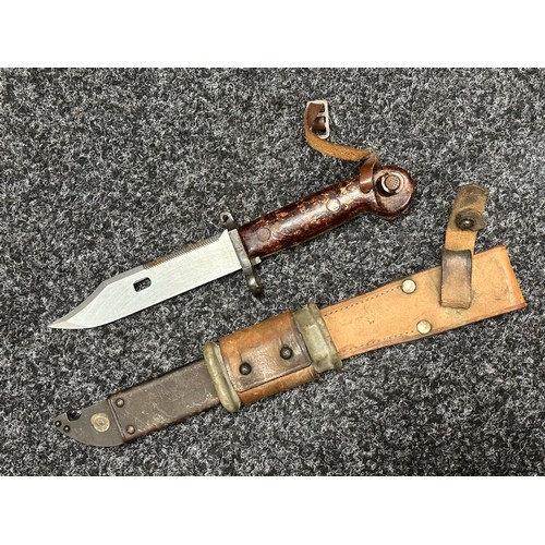 3324 - East German Model 59 AMK Type 1 Bayonet with 146mm long Bowie type blade with slot for use as a wire... 