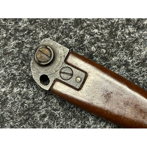 3325 - Chinese Type 81 Bayonet with double fullered blade 167mm in length. Bakelite grips. Working release ... 