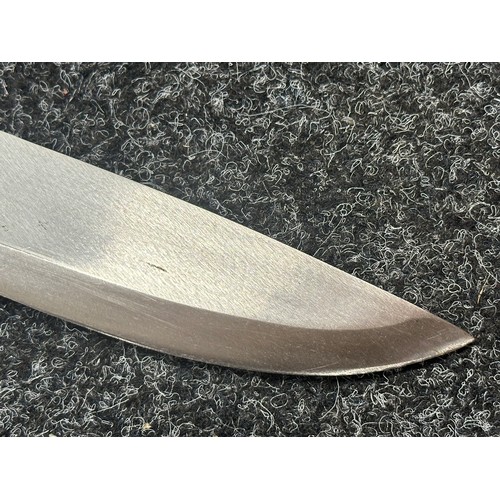 3329 - Gurhka Kukri Knife with single edged blade with some decoration, 300mm in length, no markings. Woode... 