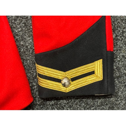 3332 - British Post War Dress Tunic, Mans, Life Guards, Troopers. ERII era with Staybrite Buttons. Size hei... 