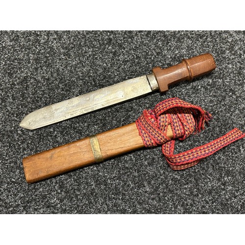 3336 - Dagger with single edged blade 245mm in length. No markings. Wooden grip. Overall length 370mm. Comp... 