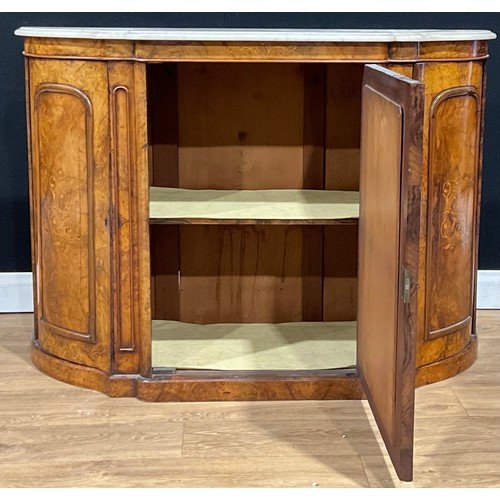 118 - A Victorian walnut side cabinet, marble top, 86cm high, 123cm wide, 39cm deep