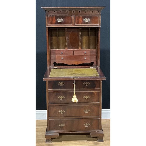 422 - A George III style secrétaire à abattant, hinged rectangular top above a pair of drawers and fall fr... 