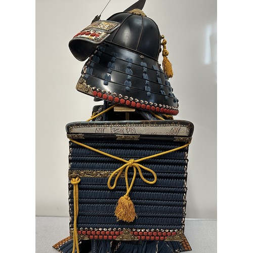 3188 - Suit of Japanese Samurai Armour. Complete with Kabuto Helmet with Maedate (Front decoration), Menpo ... 