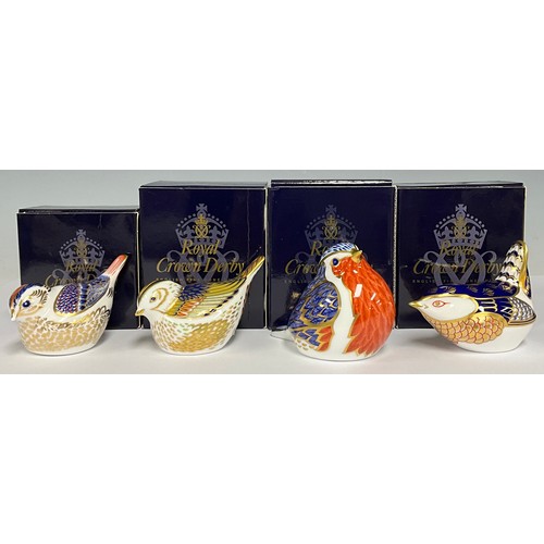 181 - A Royal Crown Derby paperweight, Firecrest, Collector's Guild exclusive, gold stopper, 5.5cm high, p... 