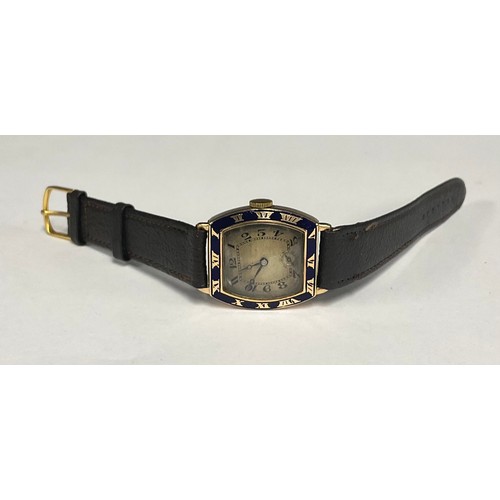 486 - A hallmarked 9ct gold and enamel Art Deco wrist watch, 30mm case, leather strap. Engraved: 462818. b... 