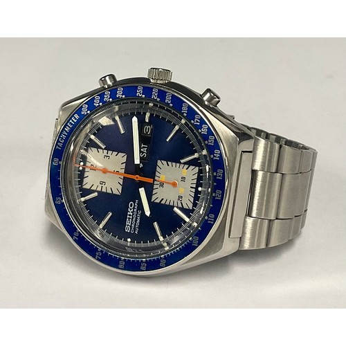 488 - A Seiko Kakumes square eyed citronograph, ref 6138-0030/781057, blue dial and silver subsidiaries, s... 