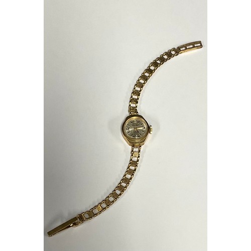 490 - A Le Cheminant 9ct gold cased lady's bracelet watch, manual wind movement, with fancy link 9ct gold ... 