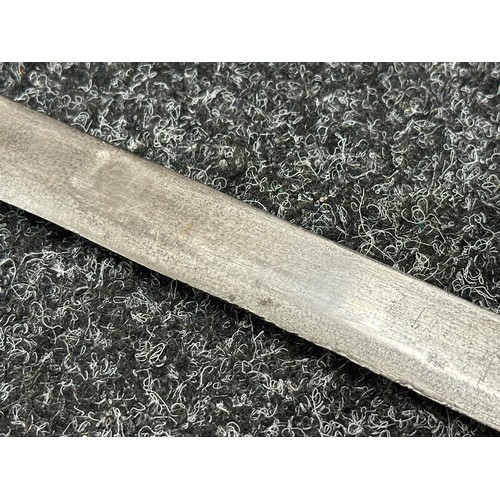 3180 - WW1 Imperial German Ersatz Bayonet, unfullered plain blade 233mm in length, no makers mark. Crossgua... 