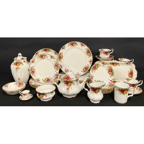 87 - A Royal Albert Old Country Roses dinner and tea service for six, comprising teapot, saucers, cups, d... 