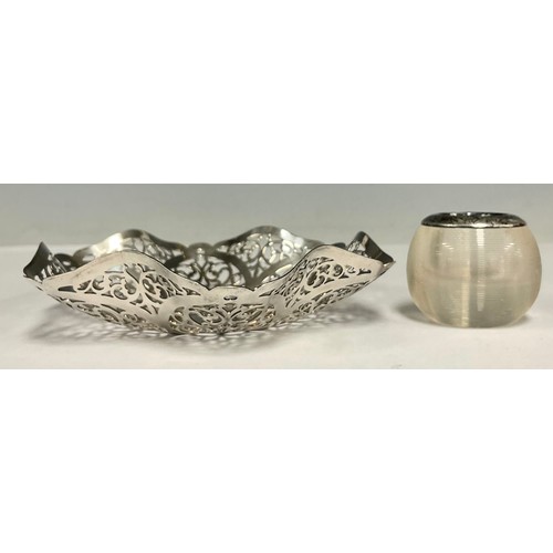 24 - An Elizabeth II silver wavy rim bonbon dish, pierced heart sides,  Sheffield 1967,  13.3cm wide, 97g... 