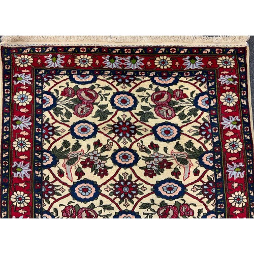 114 - A North west Persian hand-knotted Bidjar rug, 160cm x 112cm.