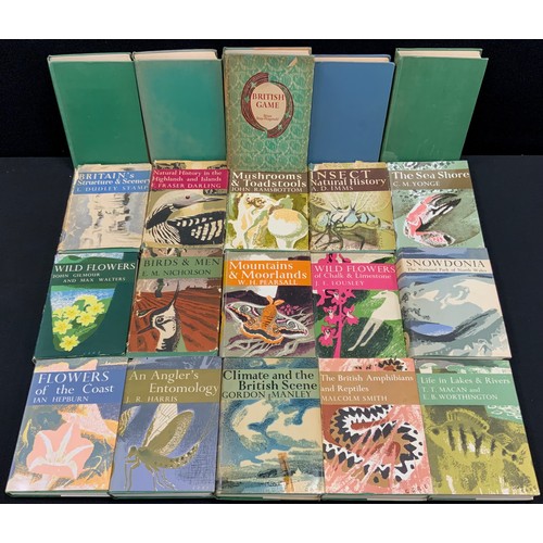 155 - Books - Collins New Naturalist Series, a part set of 20 volumes - Volumes 1 to 24;  Butterflies, Mus... 