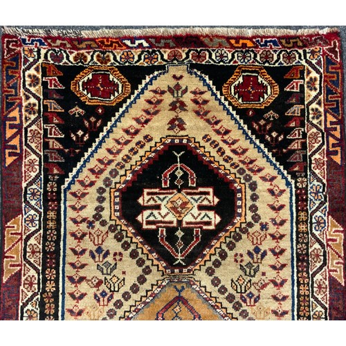 185 - A South west Persian hand-knotted Qashgai rug, 160cm x 88cm.