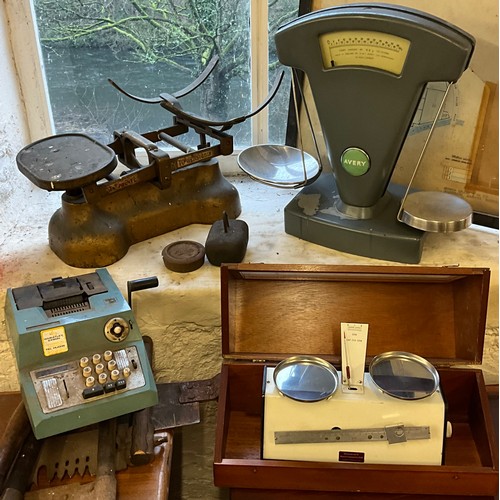 34 - A set of Avery weighing scales;  a set of fine measurement weighing scales by Denward instruments Lt... 