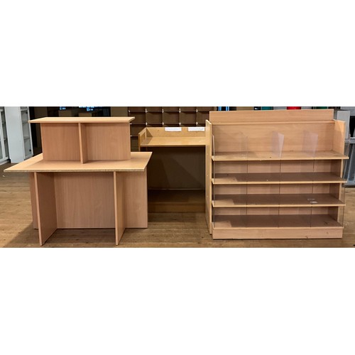 91 - A harlequin set of contemporary shop display units, largest, 113cm high, 122cm wide, 91.5cm deep, (3... 