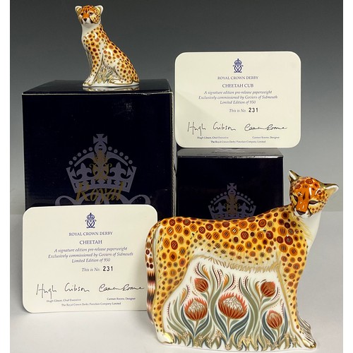 5000 - A pair of Royal Crown Derby paperweights, Cheetah and Cheetah Cub, exclusively commissioned by Govie... 