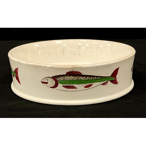 258 - A 19th century English pottery Pate Char dish, attributed to Liverpool or Lancaster, shallow circula... 