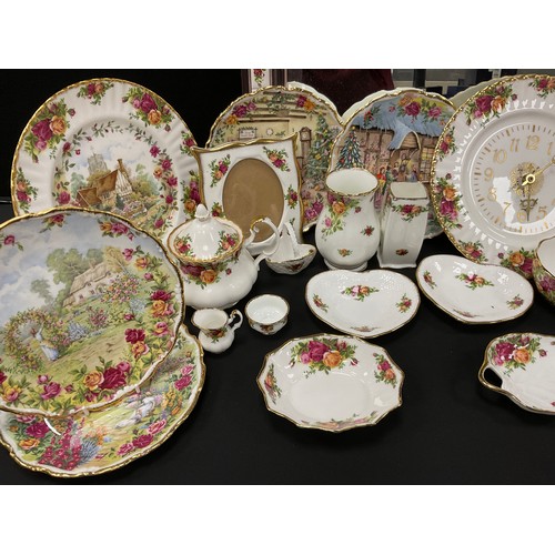 344 - Royal Albert Old Country Roses ware including; table lamp, vases, trinket tray, decorative plates, c... 