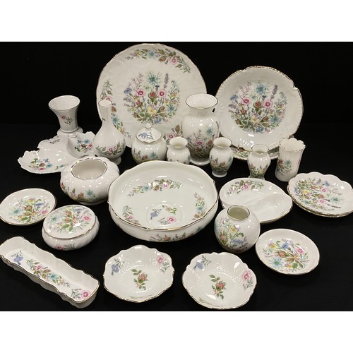 397 - Aynsley Wild Tudor ware including; a plate, 26cm diameter, shallow dishes, vases, large fruit bowl, ... 