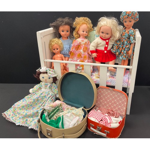 674 - Toys & Dolls - Roddy, Pedigree, Playmates and other dolls, assorted clothing, cot etc